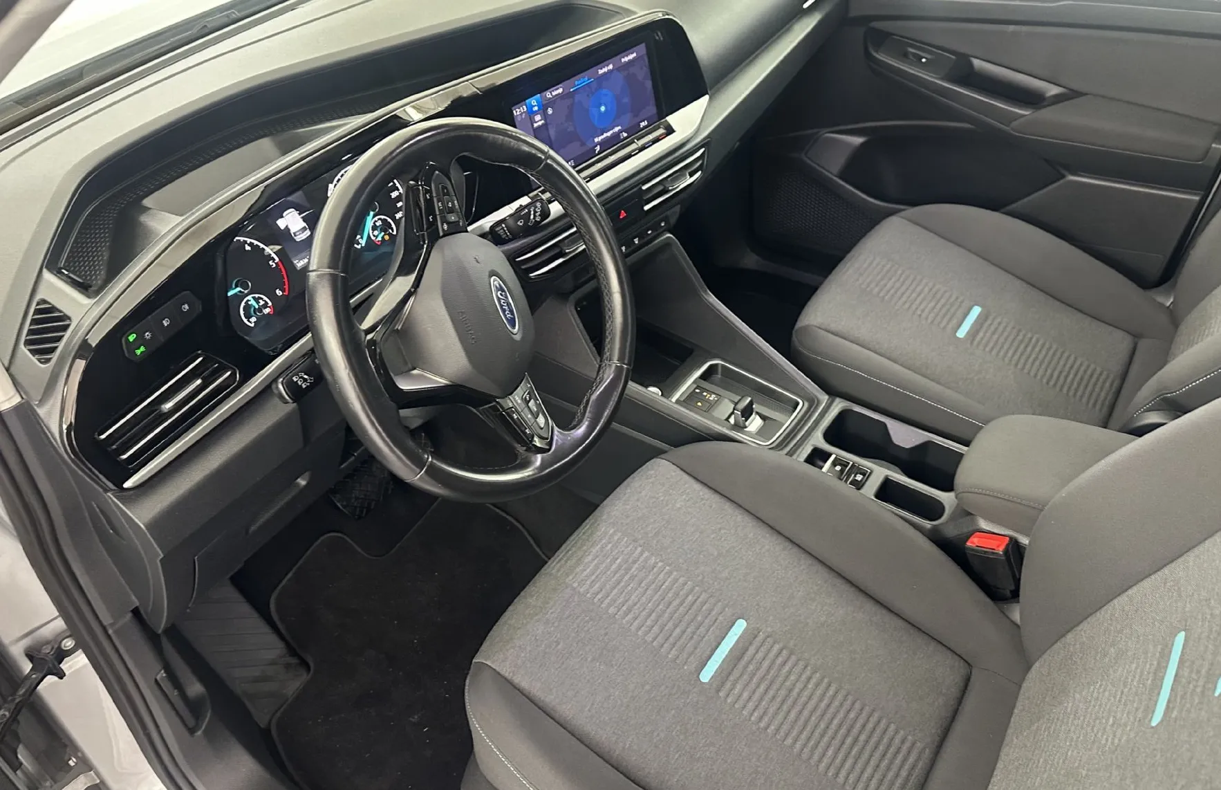 Zunanja slika - Ford Tourneo Connect - Grand 2.0 EcoBlue.PANORAMA.KAMERA.KLJUKA.24MES.JA - 12