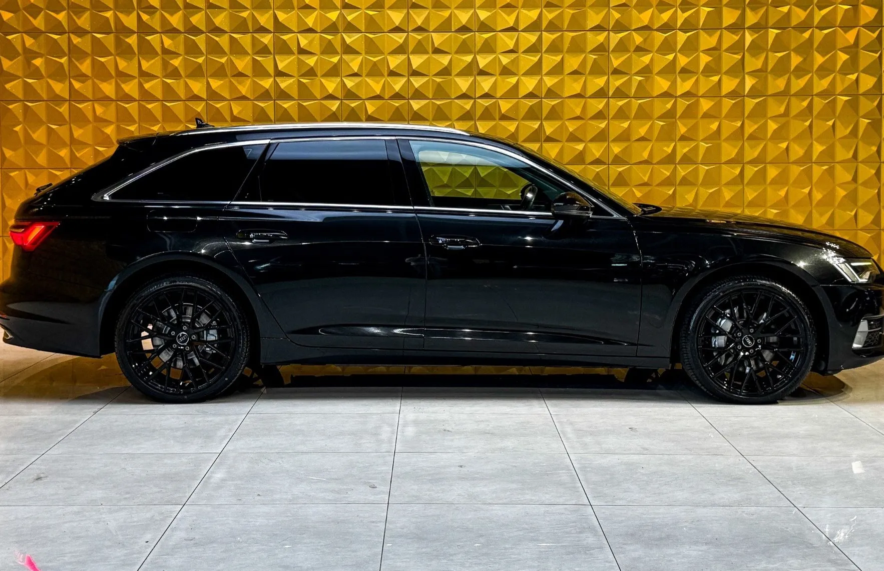 Zunanja slika - Audi A6 - Avant 45 TDI Quattro AUT. MATRIX-VIRTUAL-GRETJE VOLANA - 12