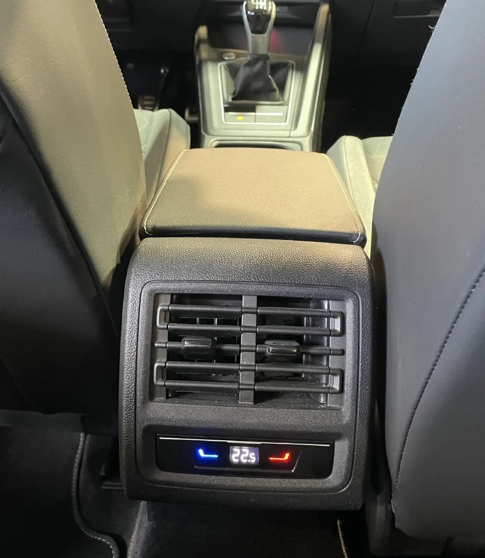 Zunanja slika - VW Golf - Variant 1.LASTNIK-VIRTUAL-NAVIGACIJA-RADAR-LED-LANE-ALU - 13