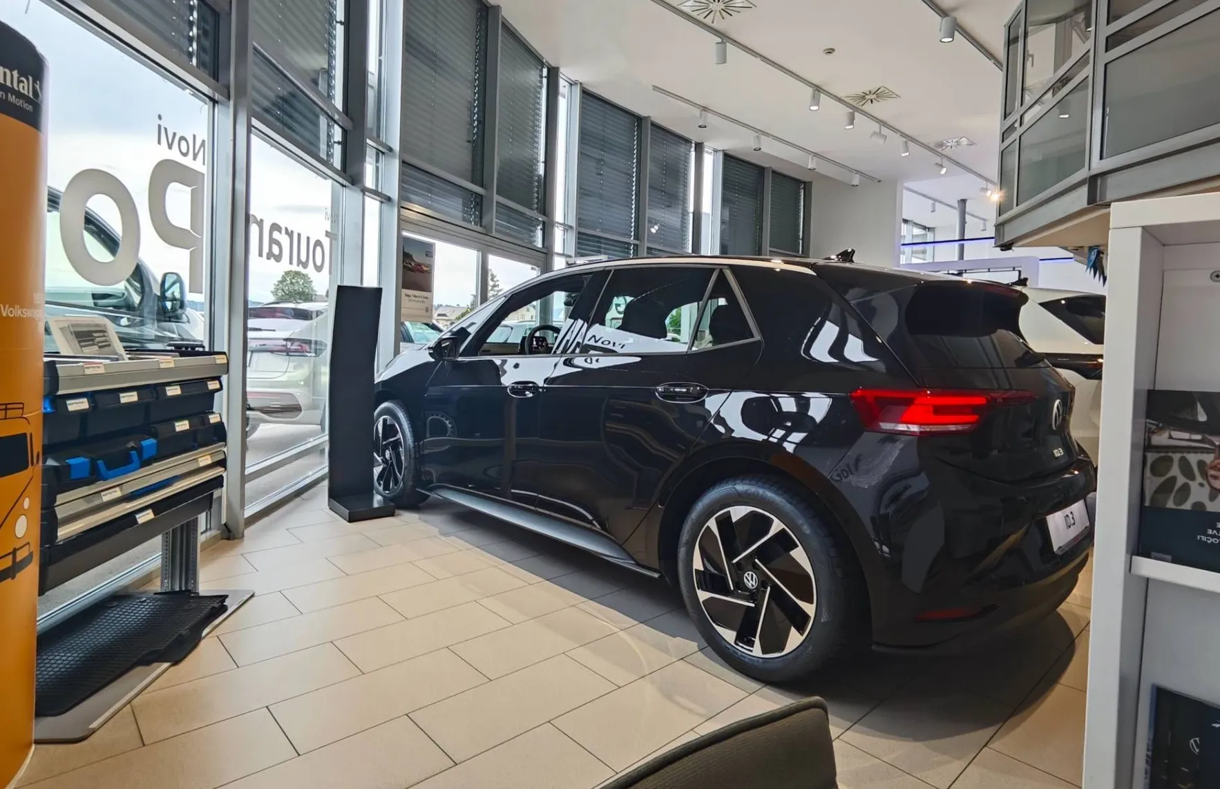 Zunanja slika - Volkswagen ID.3 - Pure 125 kW ||cena za podjetja 22165€ ||... - 3