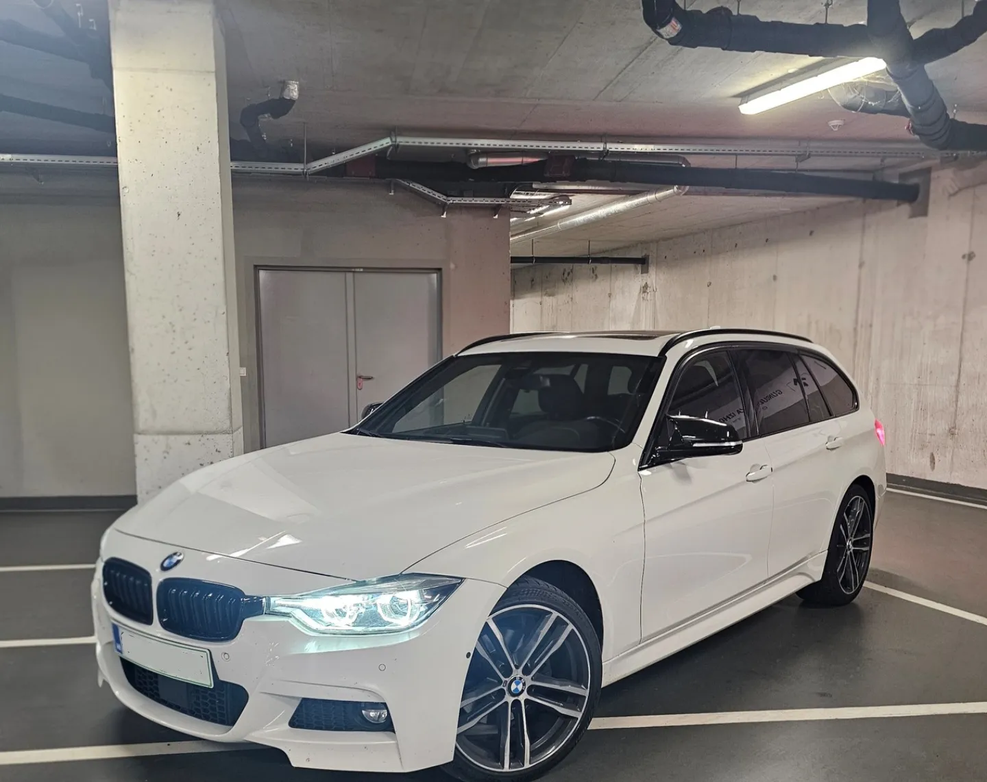 Zunanja slika - BMW Serija 3 - 320d xdrive touring M sport - 1