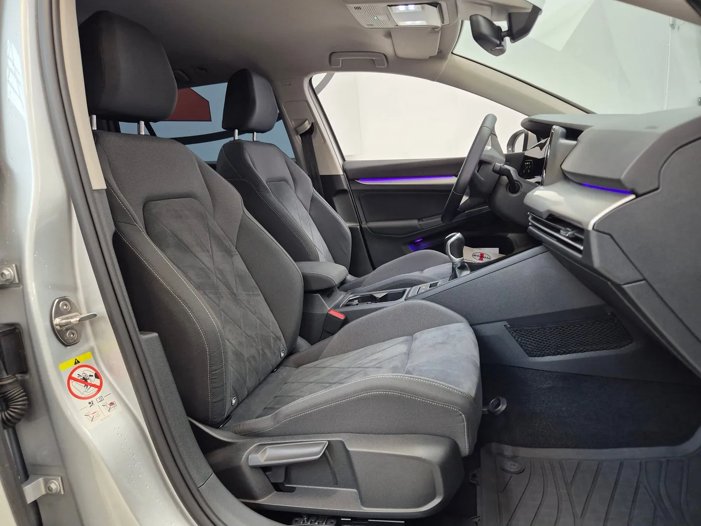 Zunanja slika - Volkswagen Golf - Variant Life 2.0 TDI - 10