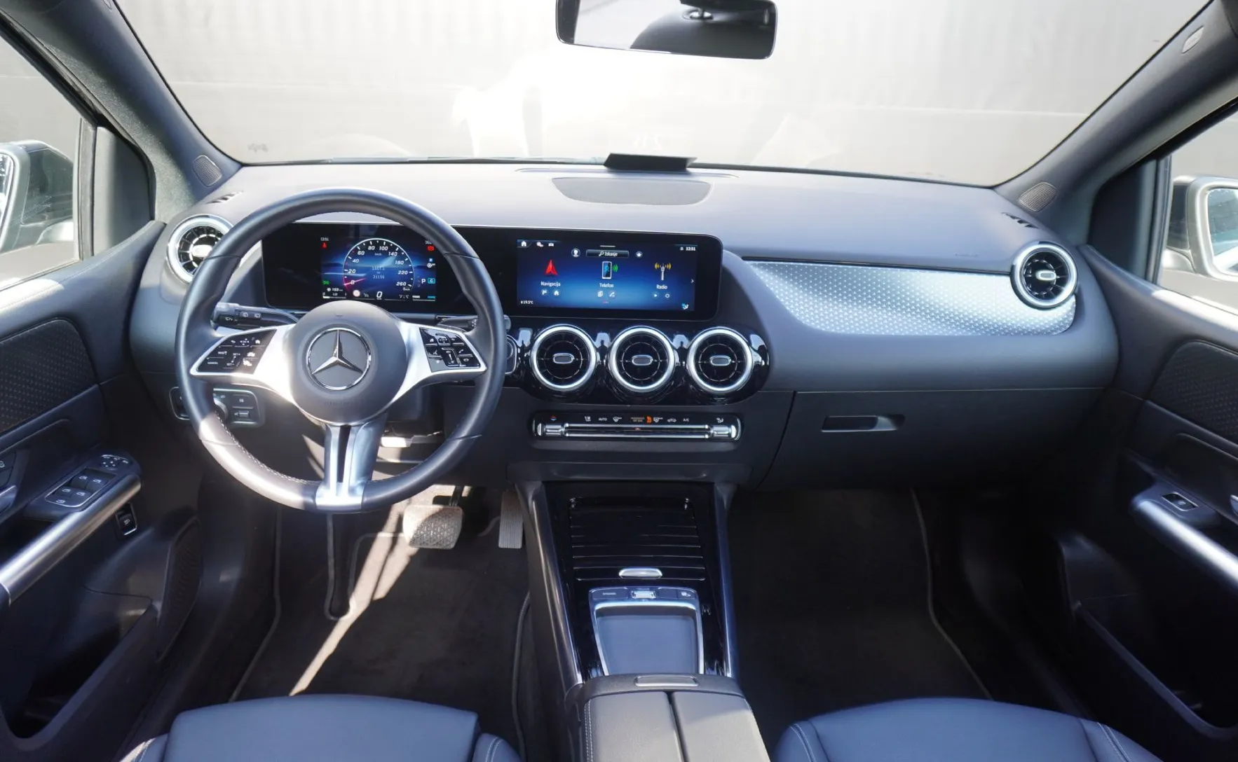 Zunanja slika - Mercedes-Benz B-Razred - B 180 DCT - 8