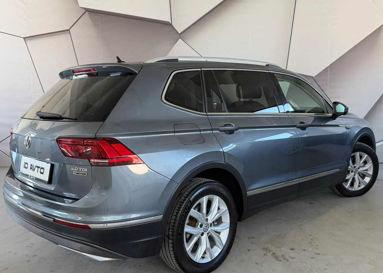 Zunanja slika - Volkswagen Tiguan - 2,0 TDI BMT Highline DSG 4MOTION - 4