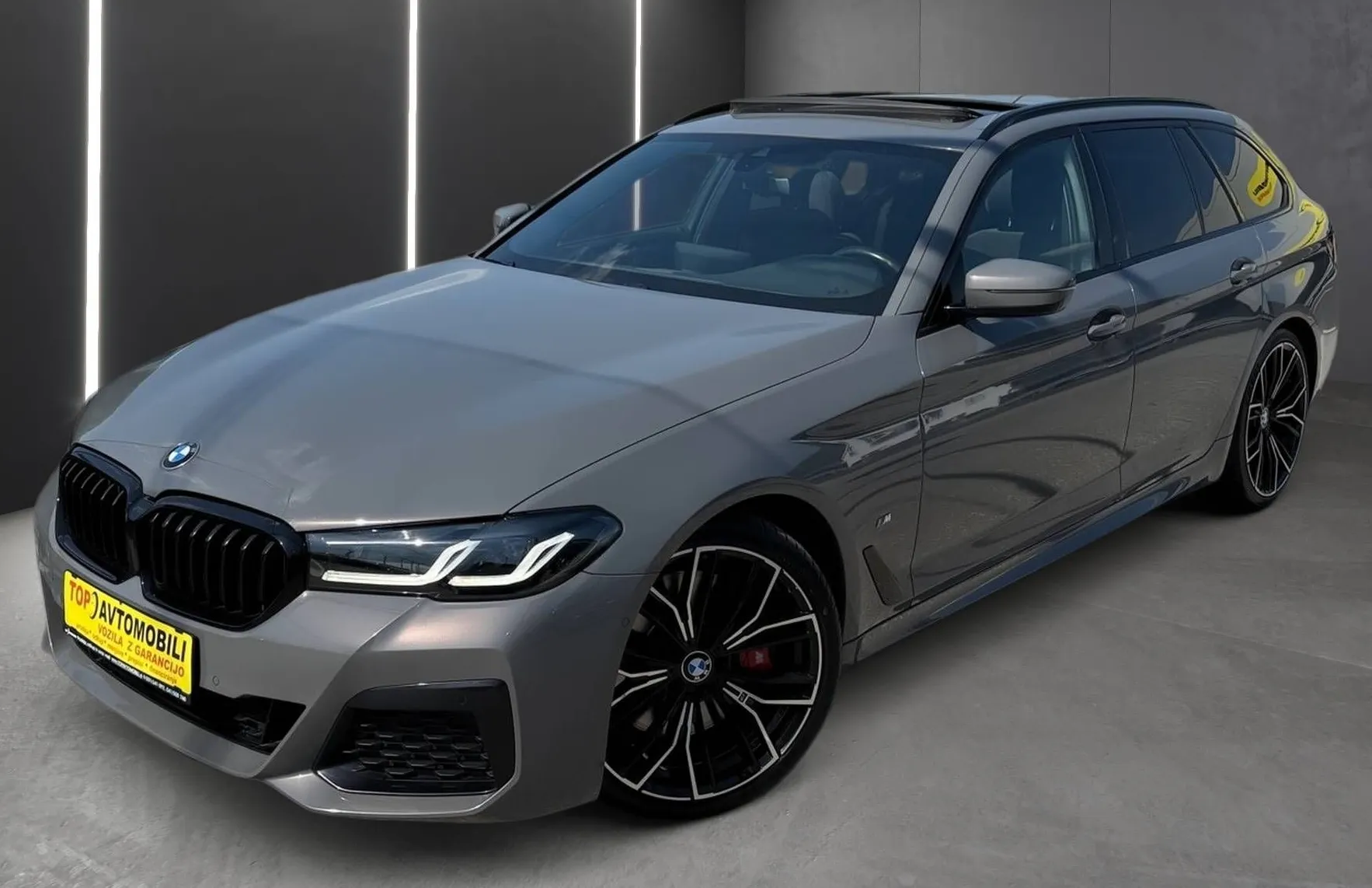 Zunanja slika - BMW Serija 5 - Touring: 530d M SPORT PAKET PANO LED ALCANTARA KAMERA NA - 2