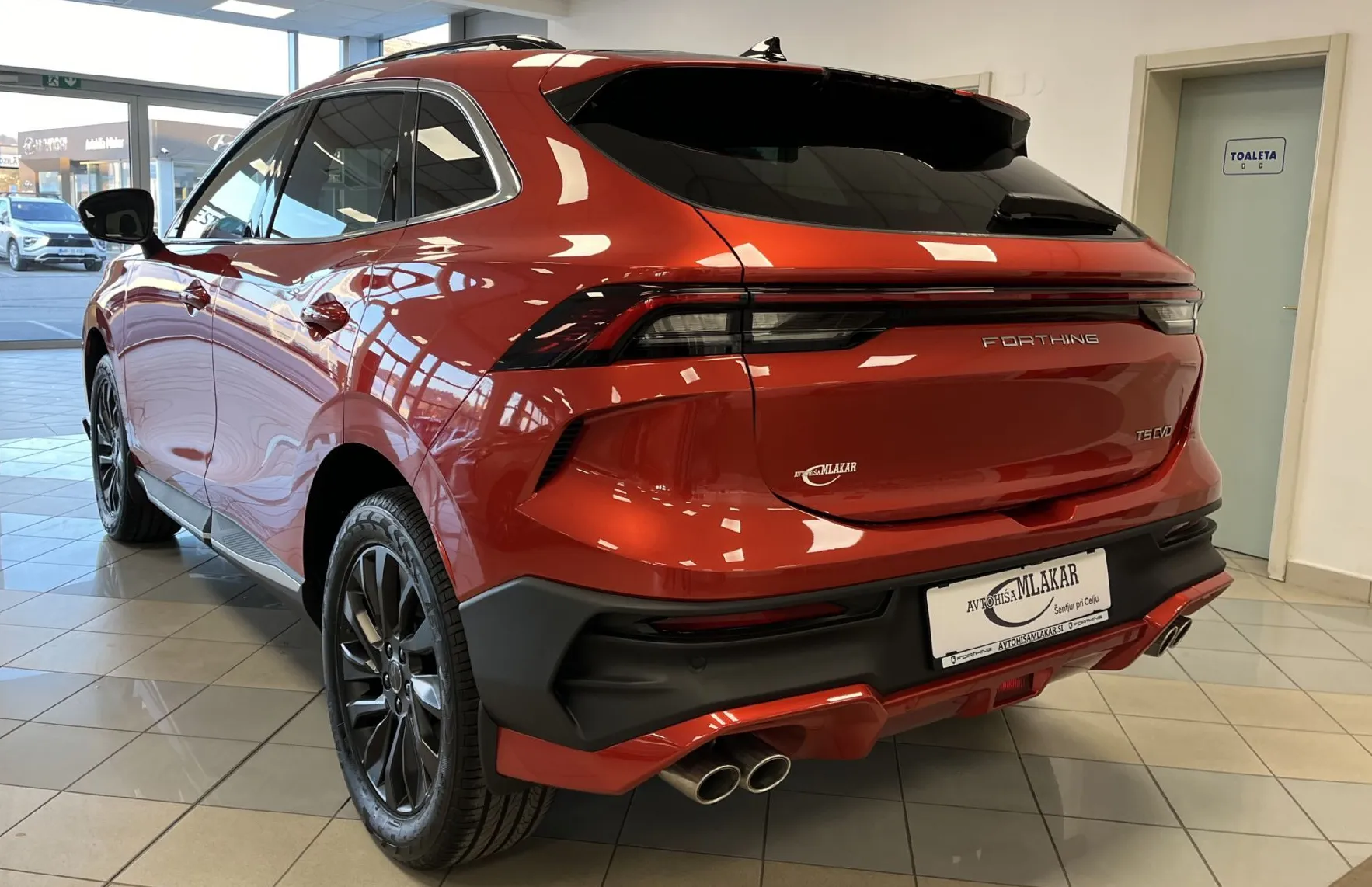 Zunanja slika - Forthing Forthing T5 EVO - T5 Evo 1.5 T-GDI LUXURY - NA ZALOGI - my 2025 - - 4
