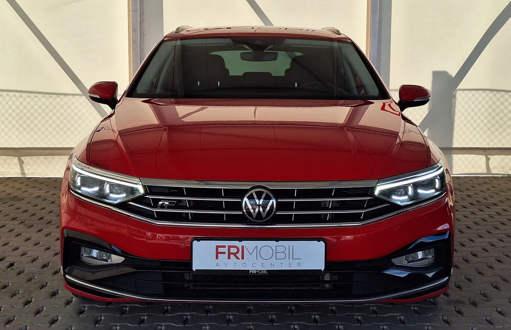 Zunanja slika - Volkswagen Passat - Variant 2.0 TDI 4Motion R-Line Avt•IQ LED•VIRTUAL•WEBASTO• - 5