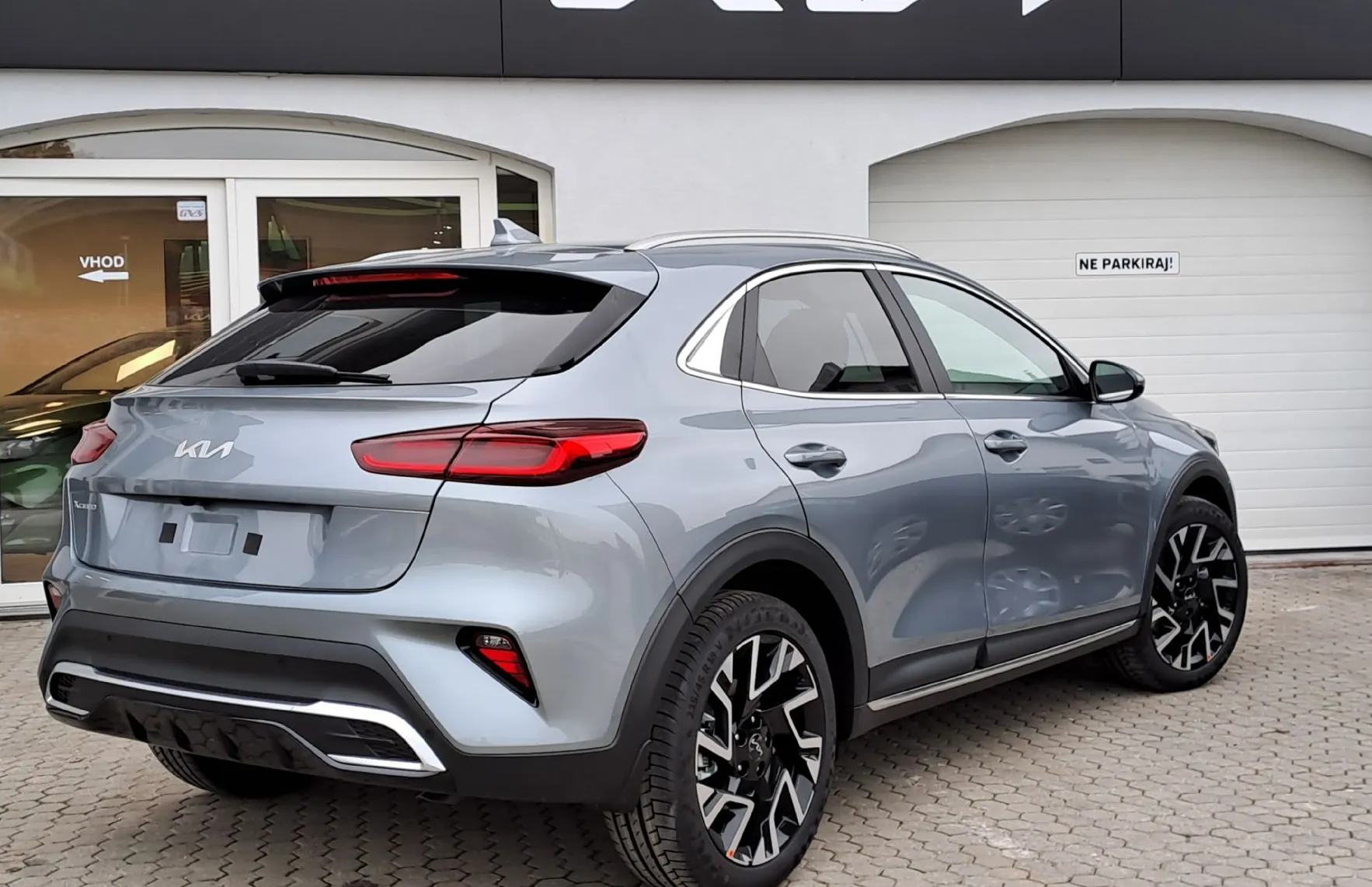Zunanja slika - KIA XCeed - 1.6 T-GDi EX WAY ISG.7DCT 110 kW - 4