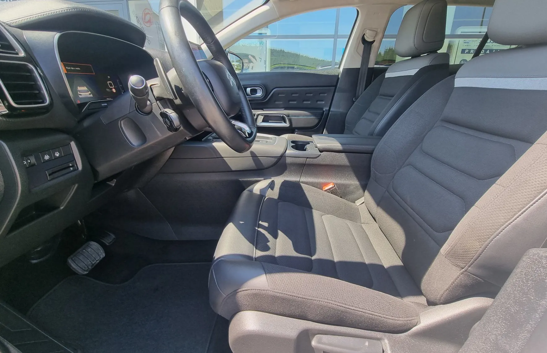 Zunanja slika - Citroën C5 Aircross - PureTech 130 C-Series Avtomatik - POTRJENA KNJIGA - 12