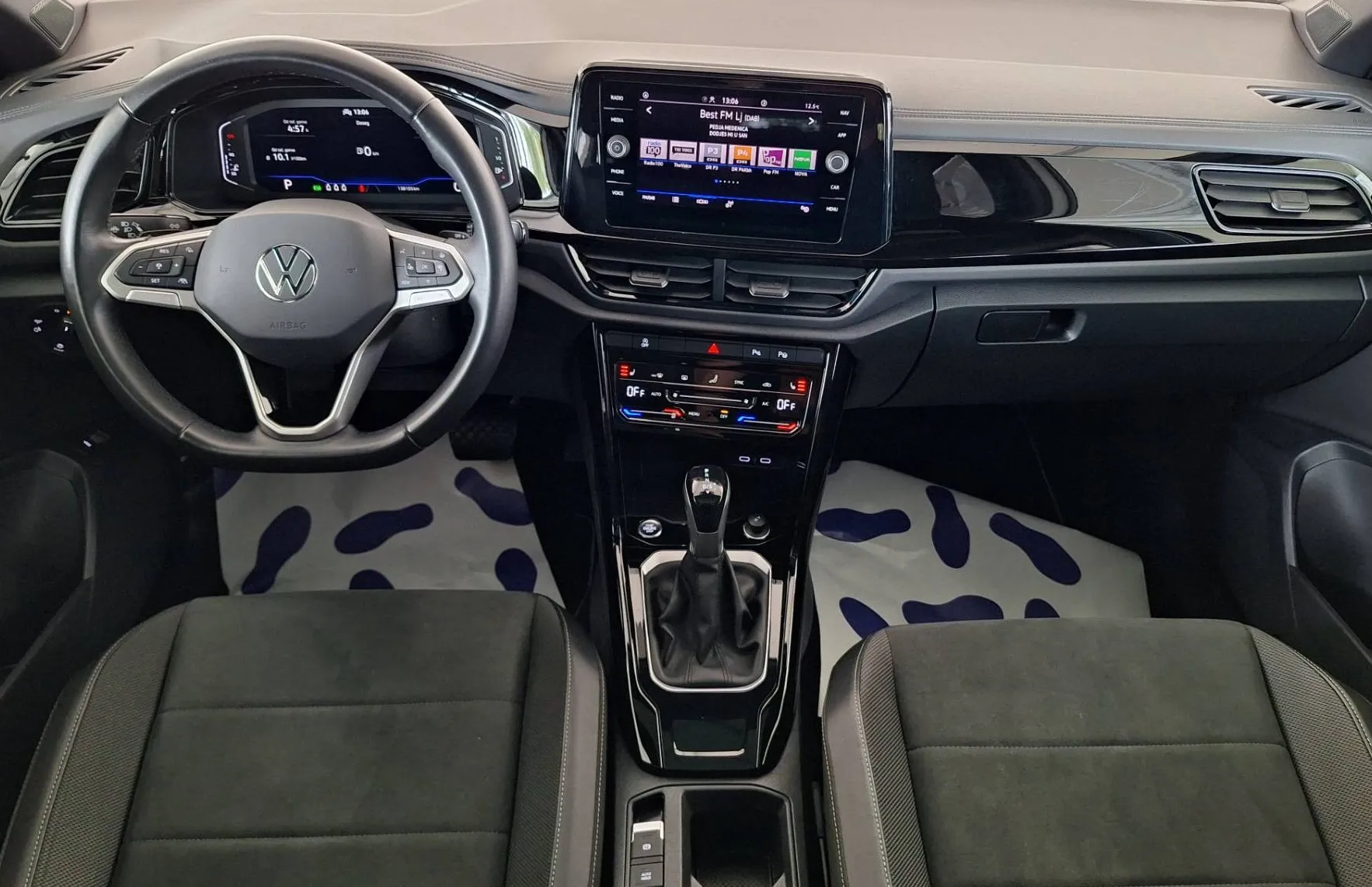 Zunanja slika - Volkswagen T-Roc - 1.5 TSI Sport DSG•PANO•MRTVI KOTI•KEYLESS•ACC• - 9
