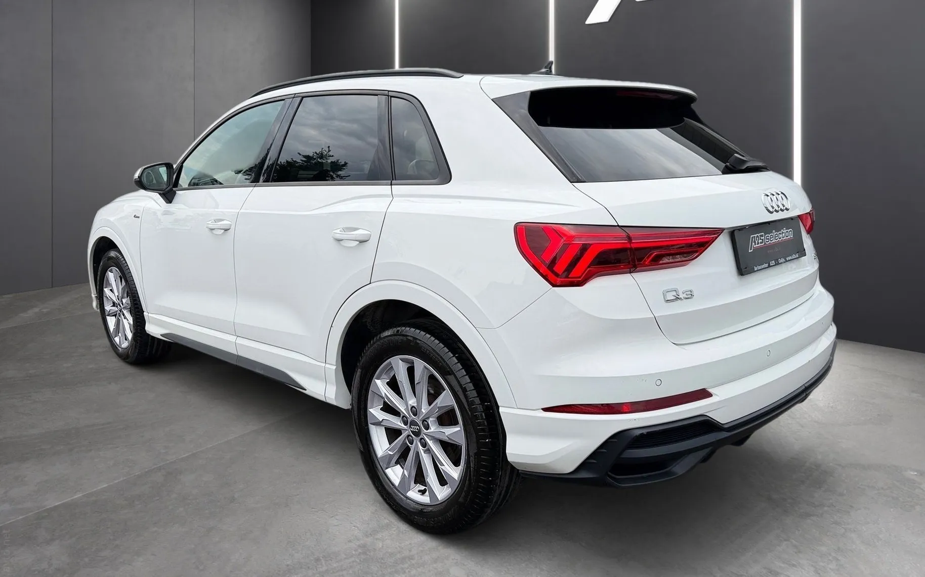Zunanja slika - Audi Q3 - 35 TDI S line S tronic-SLO-ACC-Mrtvi kot-Ambient.. - 4
