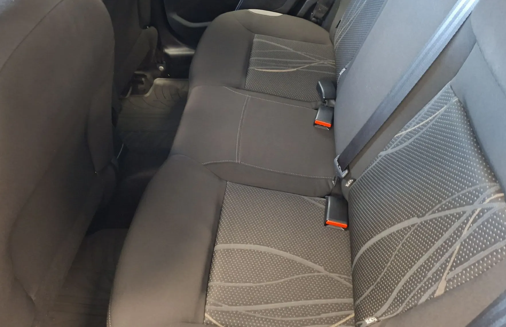 Zunanja slika - Peugeot 208 - ACTIVE 1.4-HITRI KREDIT-ODLIČEN- - 19