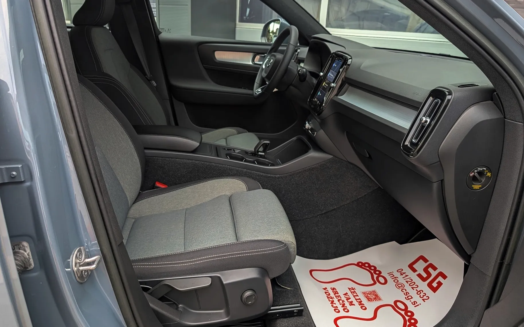 Zunanja slika - Volvo XC40 - B3P - 12