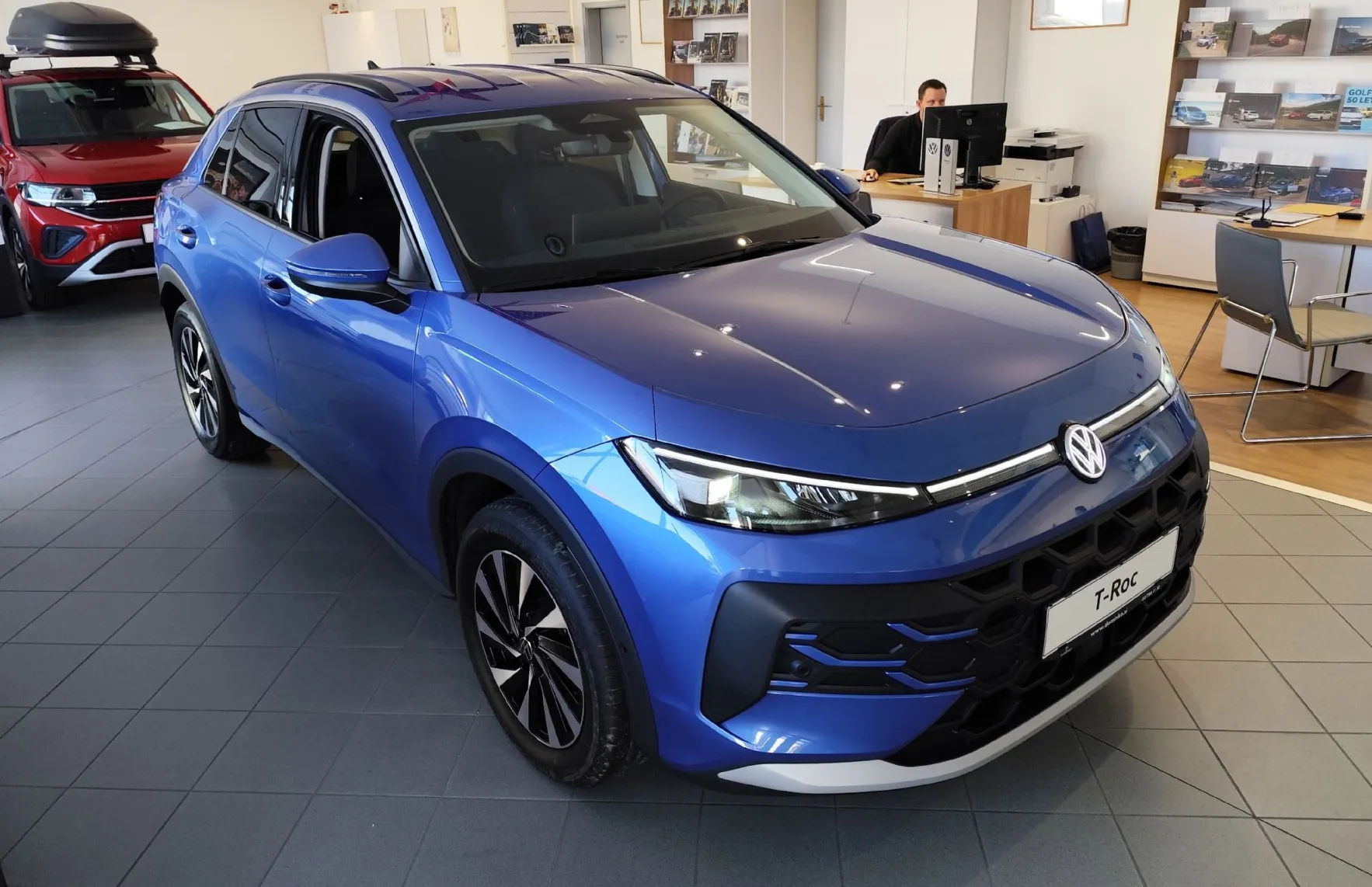 Zunanja slika - Volkswagen T-Roc - 1.5 eTSI Life DSG 110  150 - 4