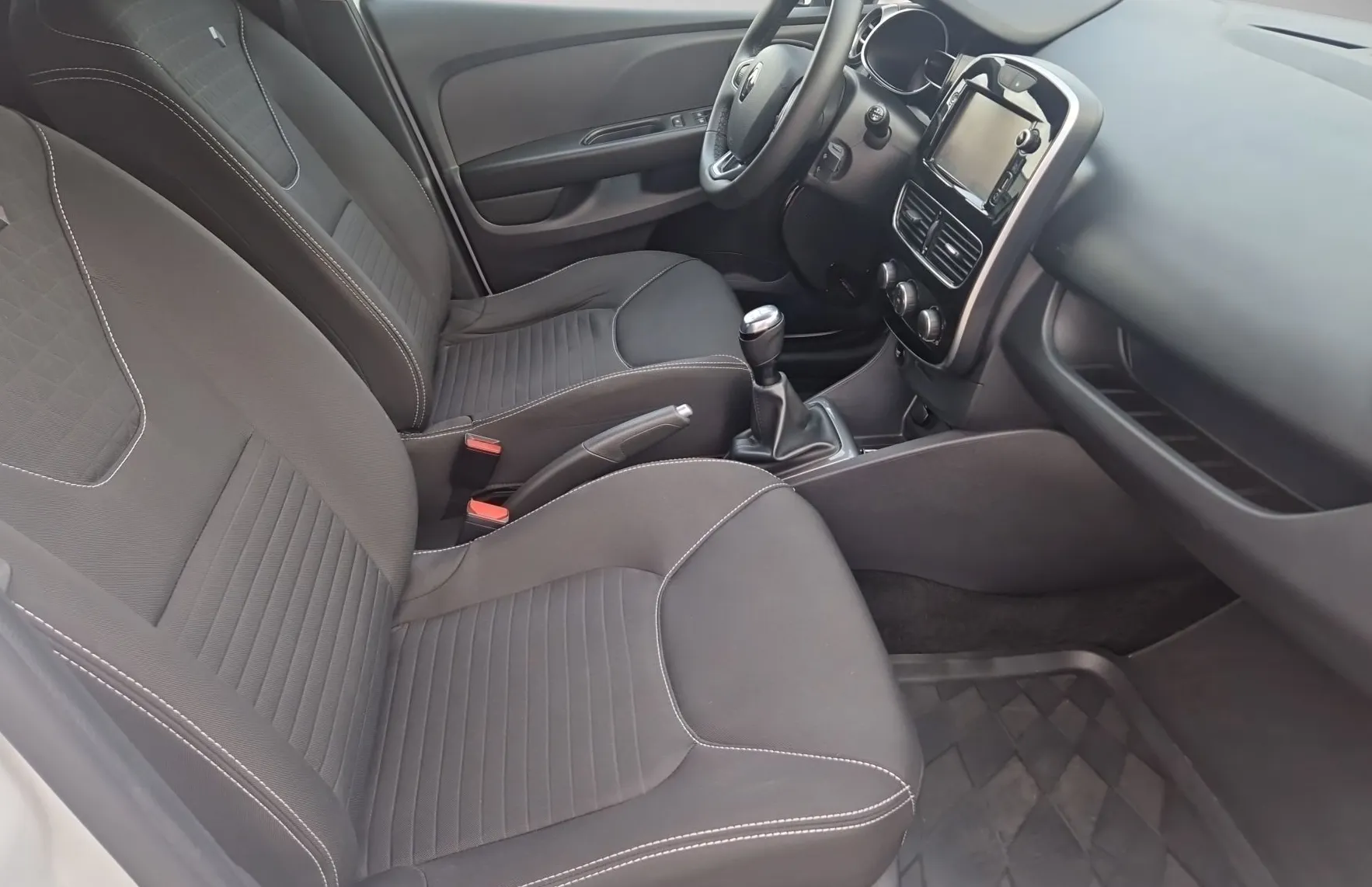 Zunanja slika - Renault Clio - 1.2 16V Limited - 15