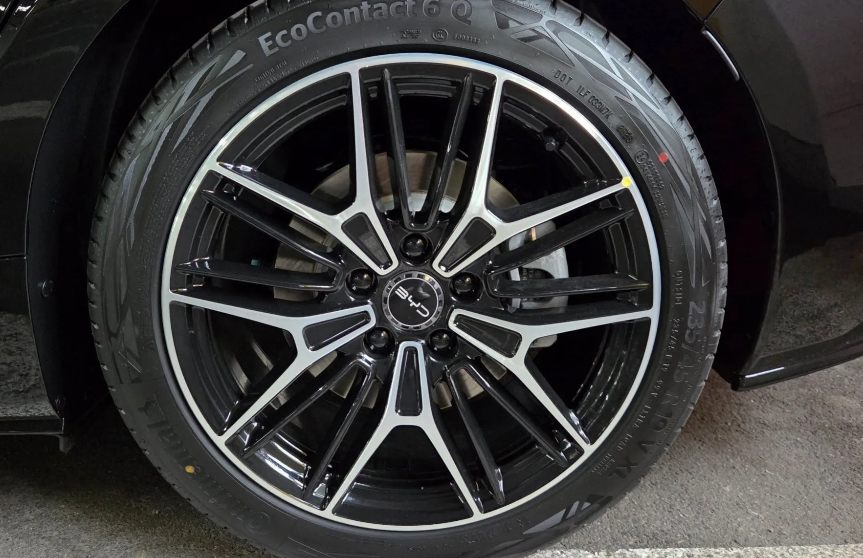 Zunanja slika - BYD SEAL - EXCELLENCE AWD 82.5 kWh 390kW - doseg 520km 3.8s - 6