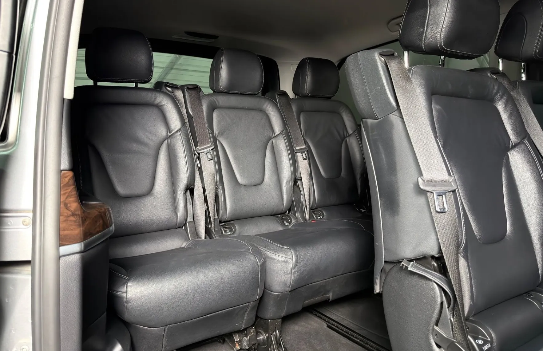 Zunanja slika - Mercedes-Benz V-Razred - 250d 4MATIC - 360 KAM. - LINE ASS. - AKTIVNI TEMP - 17