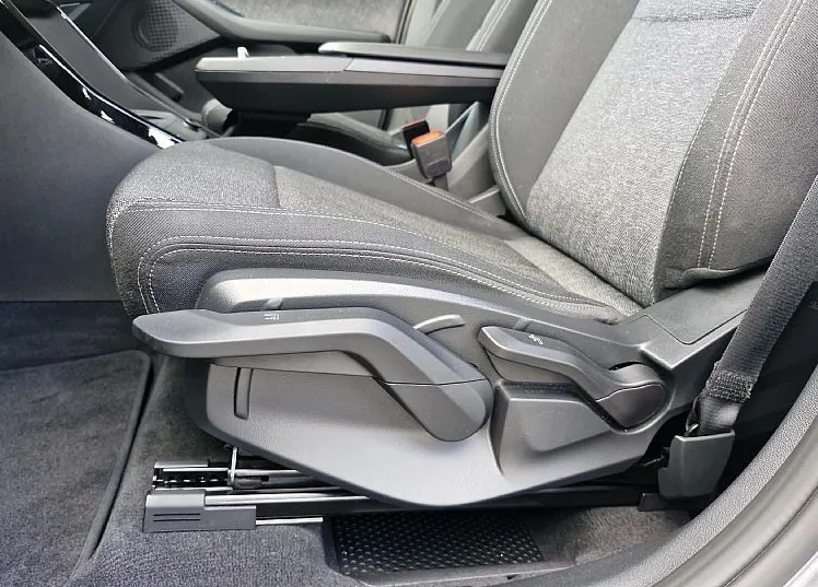 Zunanja slika - BMW Serija 2 - Active Tourer: 218i DCT BMW 218i Active Tourer. 100KW - 12
