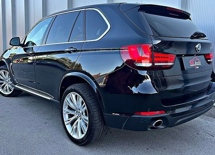 Zunanja slika - BMW X5 - serija : xDrive30d Avt Individual+ALU+NAVI PRO+BIXENON+TOP - 7