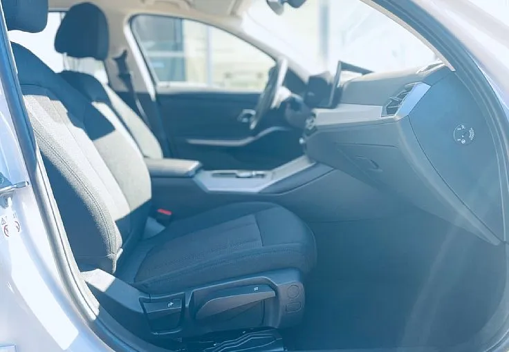 Zunanja slika - BMW Serija 3 - Touring: 318i  Avt. - 10