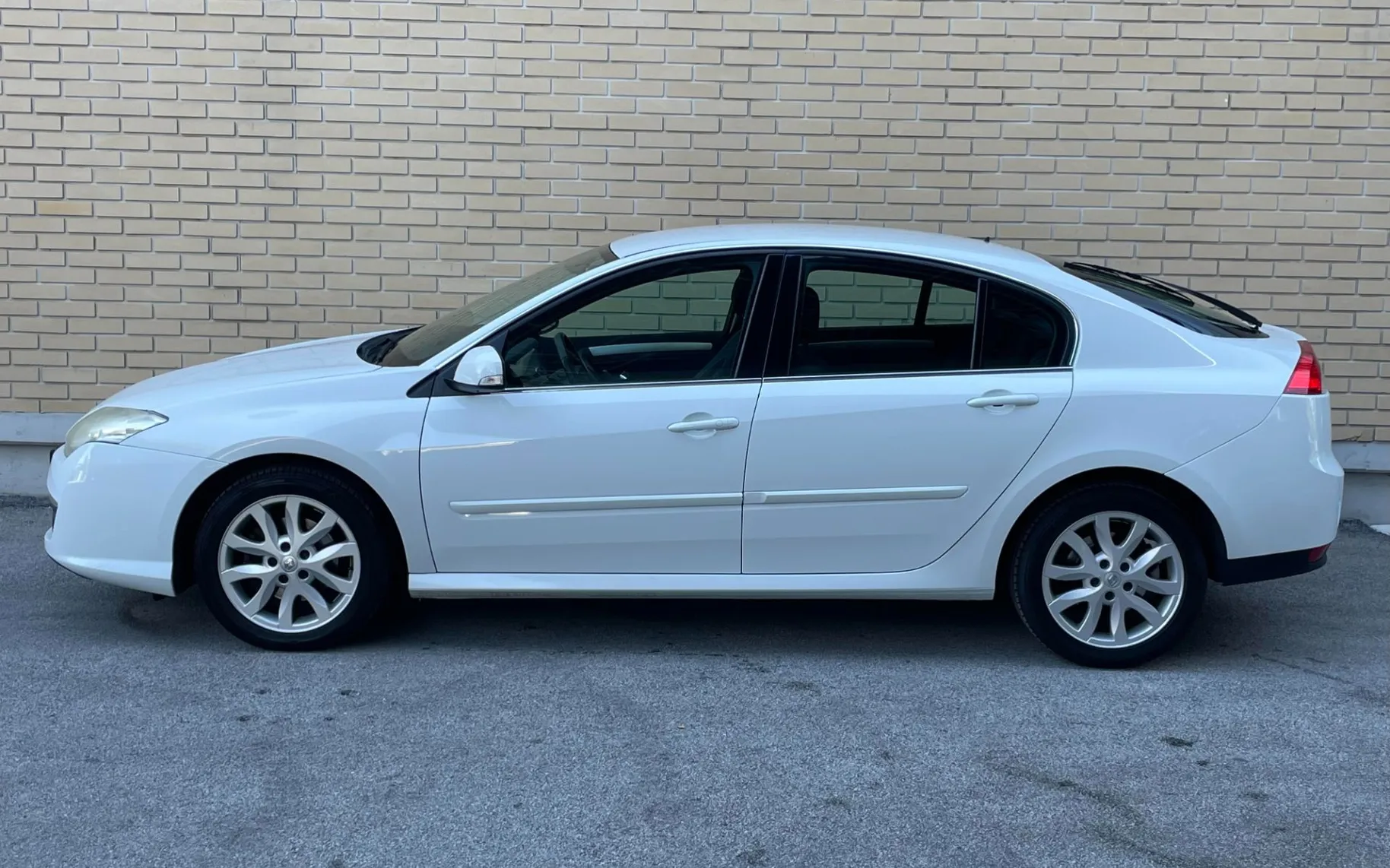 Zunanja slika - Renault Laguna - Elite 2,0 16V - 4