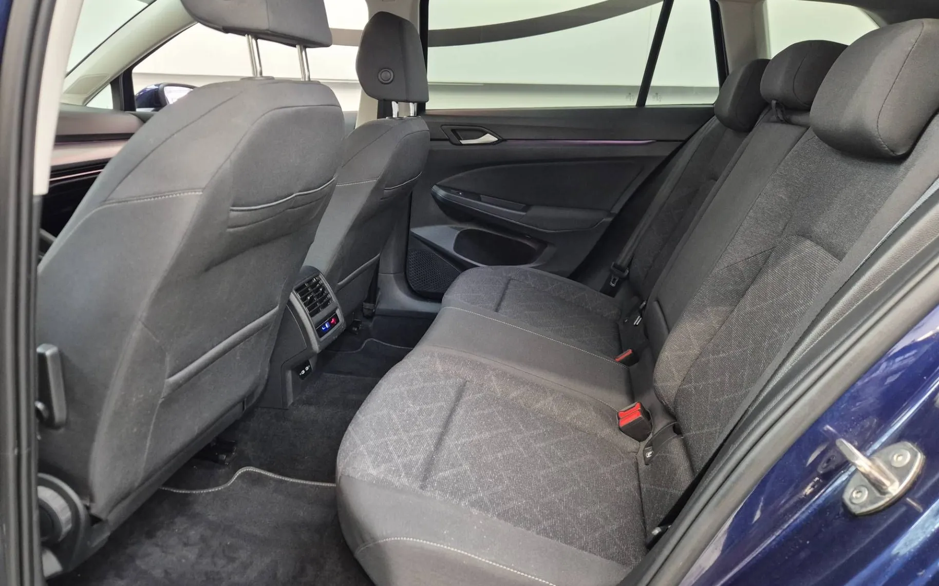 Notranja slika - Volkswagen Golf Variant - 2.0 TDI DSG Life 110 150... - 9