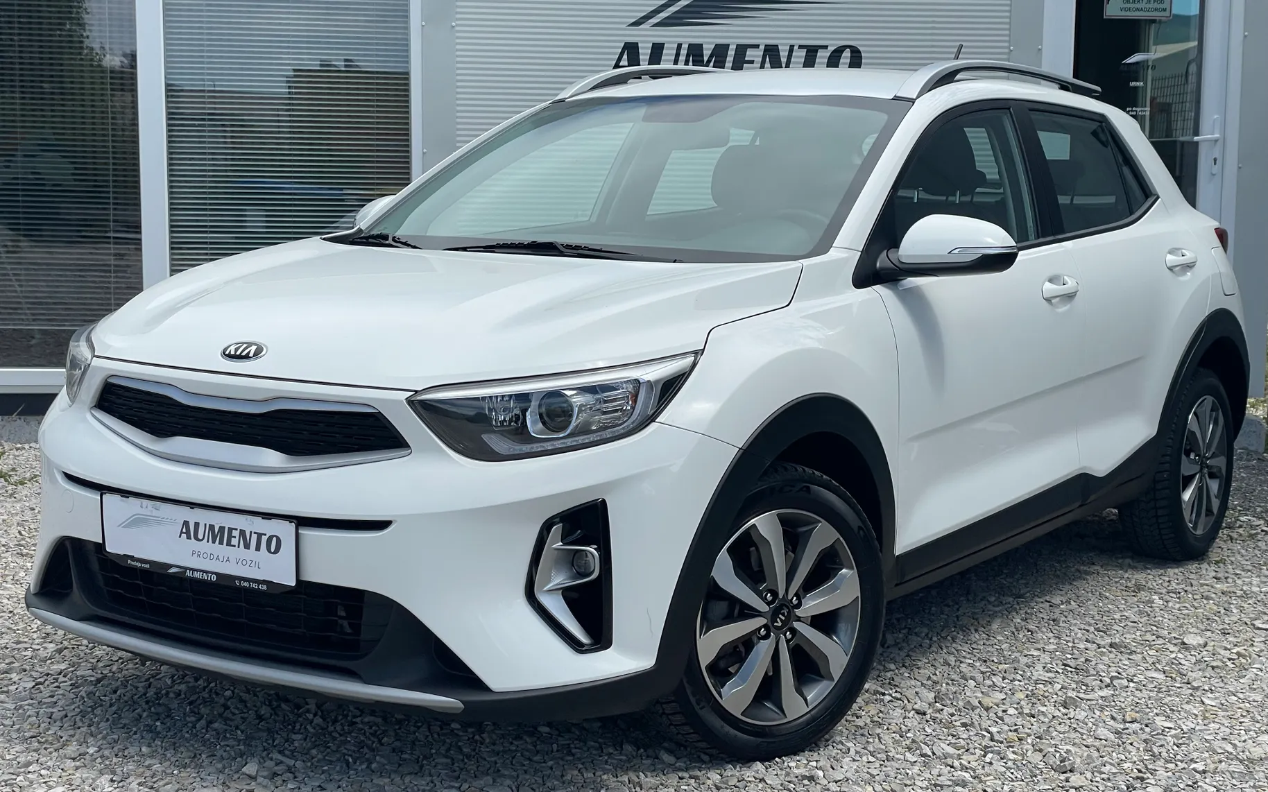 Zunanja slika - KIA Stonic - 1,0 T-GDi LX Urban ISG - 2