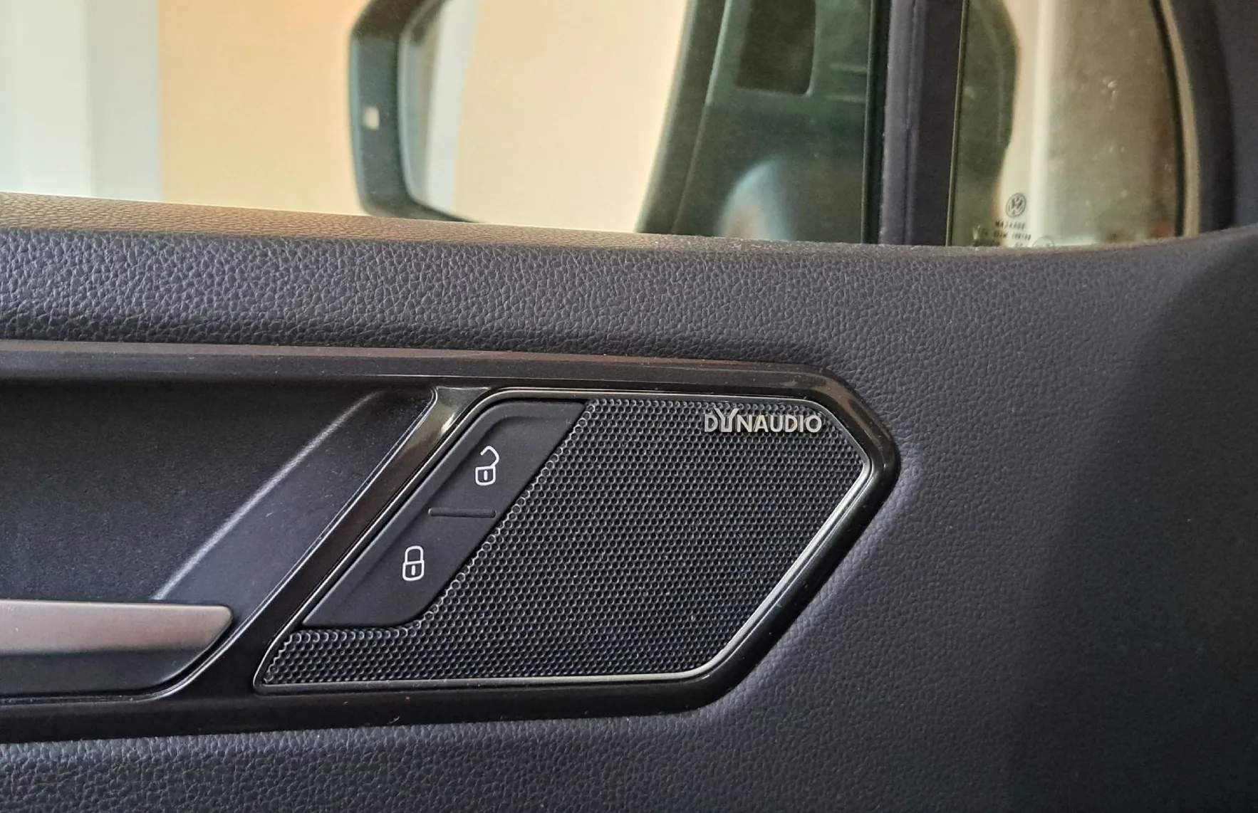 Zunanja slika - VW Tiguan - 2.0 TDI 4Motion DSG Highline Panorama-LED-Keyless - 10