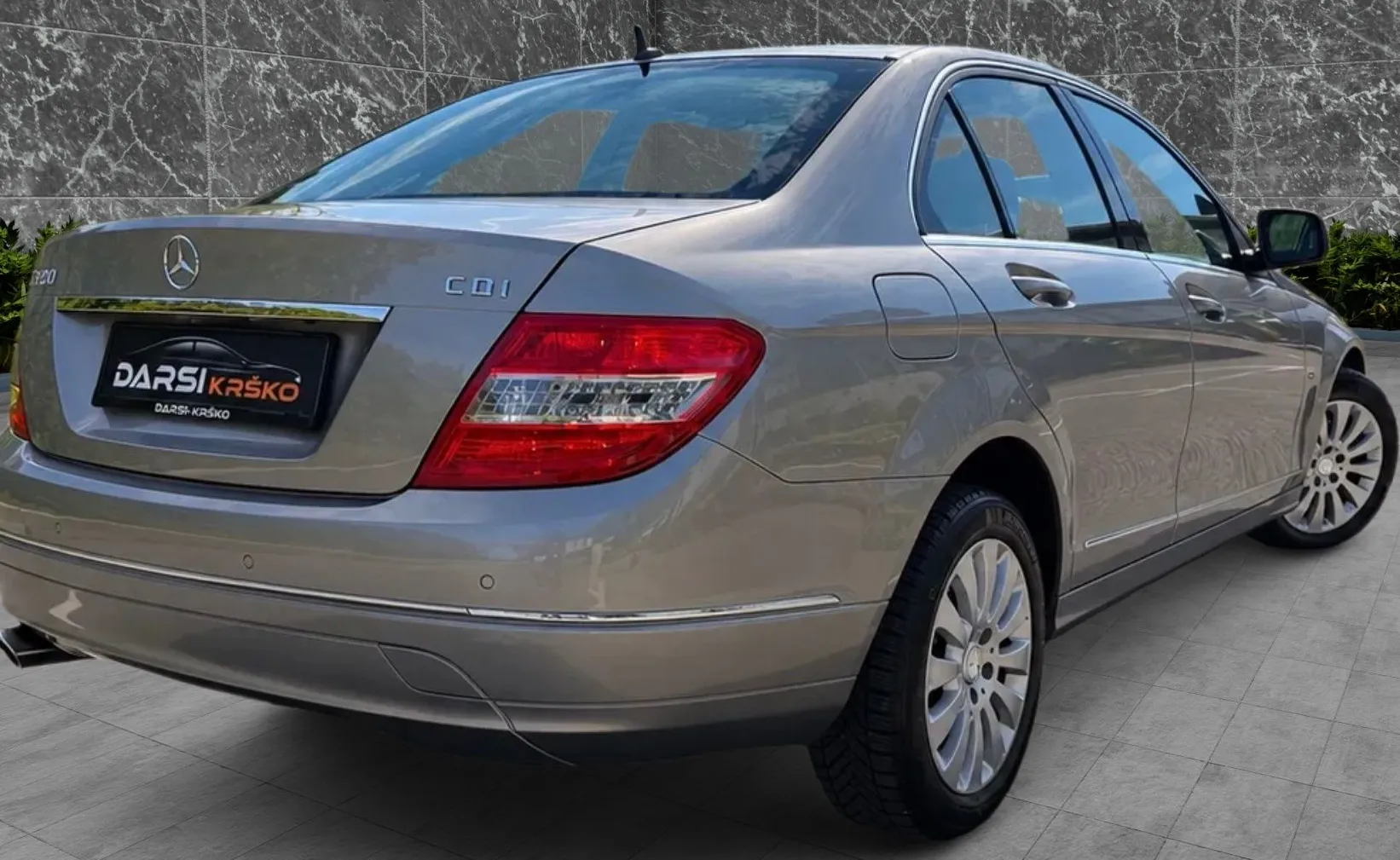 Zunanja slika - Mercedes-Benz C-Razred - 220CDI Elegance AVT. SLO 1.LASTNIK XENON PDC ALU - 2