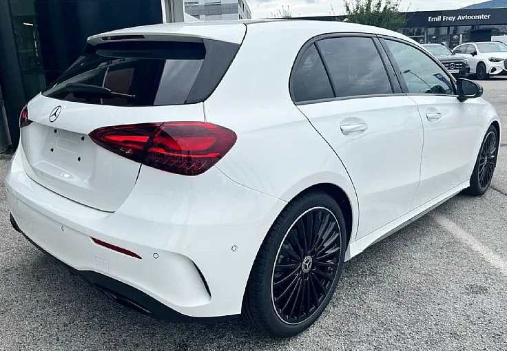 Zunanja slika - Mercedes-Benz A-Razred - 180 AMG Line EDITION Avt. - 5