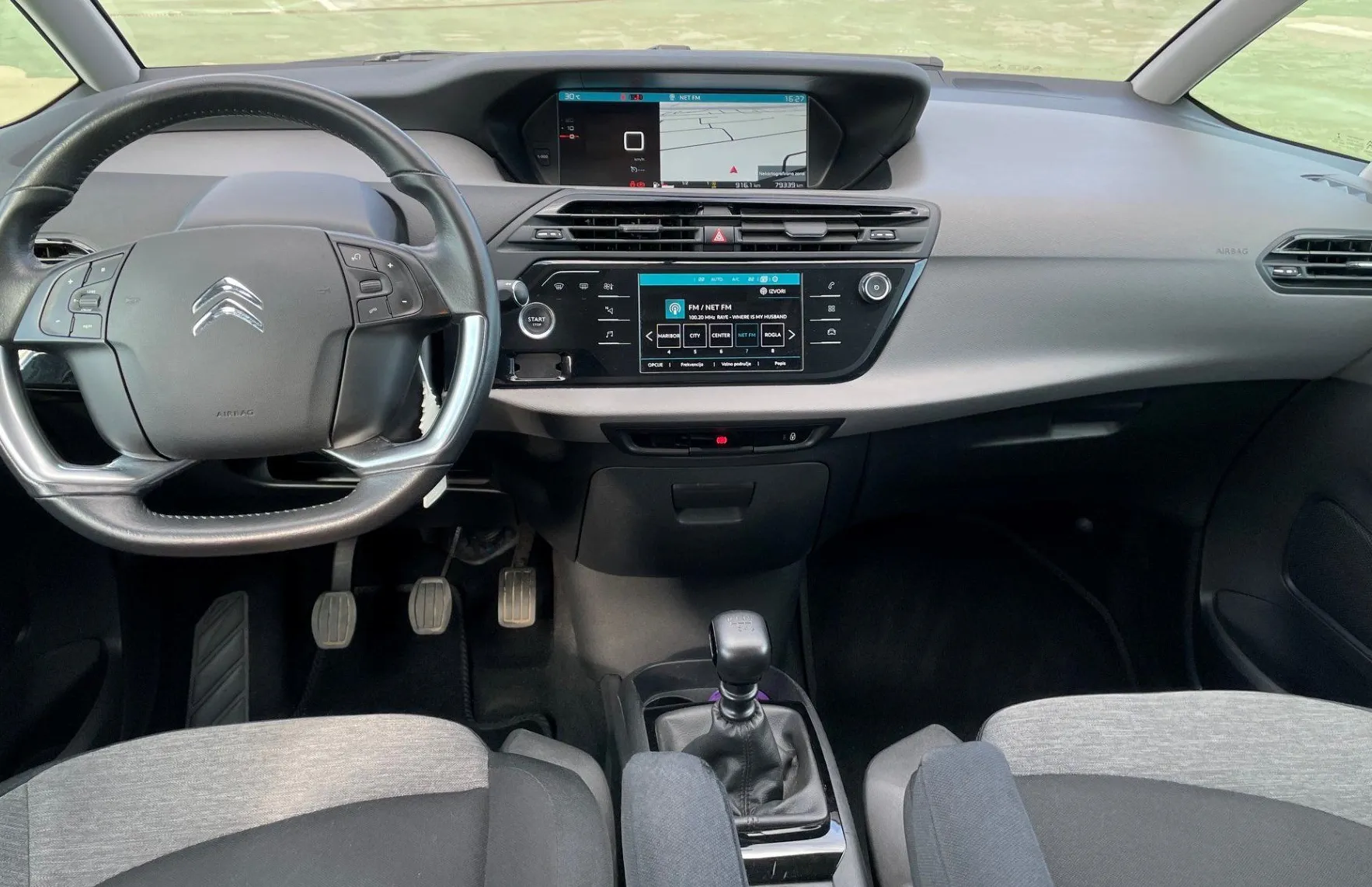 Zunanja slika - Citroën C4 Grand Picasso - C4 GR. PICASSO 88 KW NAVI.PDC ZAD.TEMPOMAT - 17