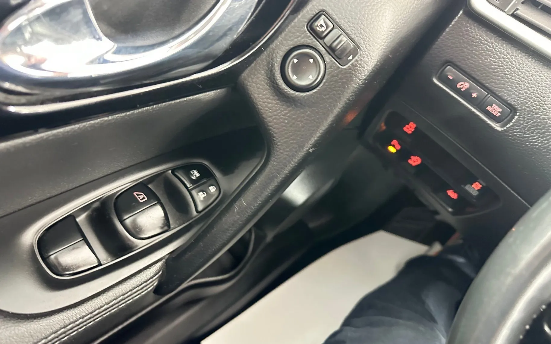 Zunanja slika - Nissan Qashqai - 1.6 dCi.Tekna.130.am.4x4.usnje.kamera.navi.117.000 - 4