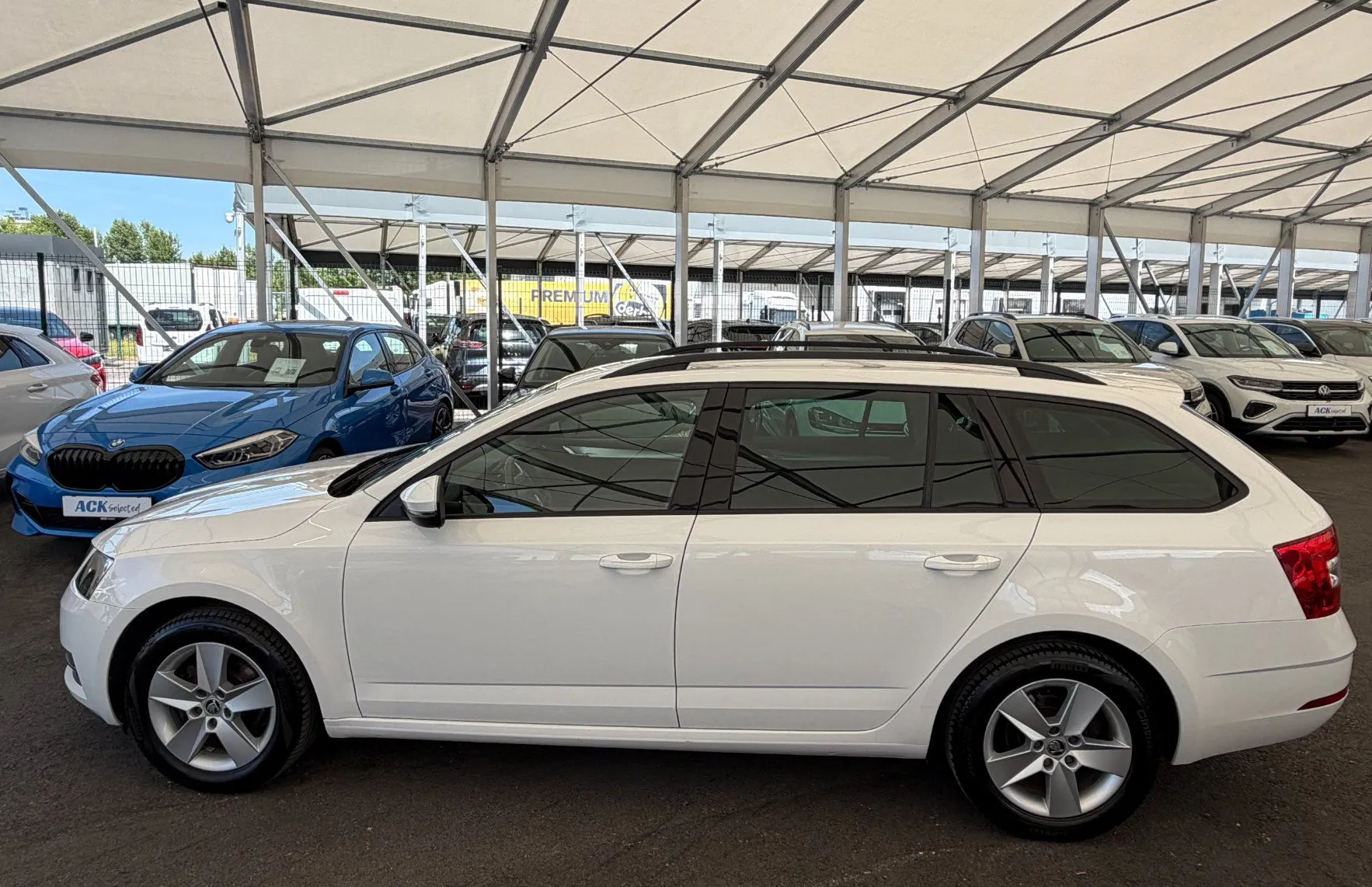 Zunanja slika - Škoda Octavia - Combi Family 2.0 TDI DSG SLO 1.Lastnik - 4