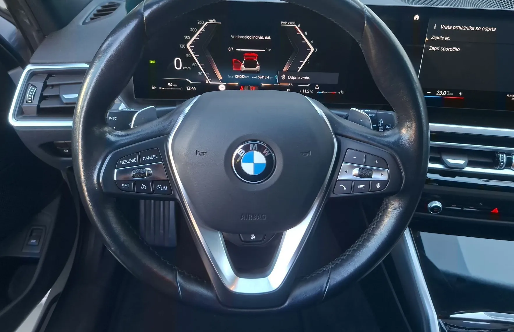 Zunanja slika - BMW Serija 3 - Touring: 318d Touring Avt. - 8