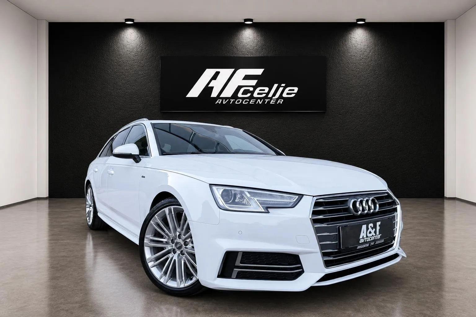 Zunanja slika - Audi A4 Avant - 2.0 TDI-AUT-3X S LINE-MASAŽA-LIZING ZA TUJCE - 3