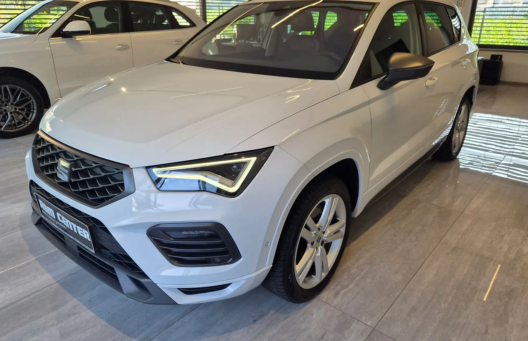 Zunanja slika - Seat Ateca - 2.0 TDI FR|PANO|VIRTUAL|AMBIENT|FULL LED|KEYLESS - 5