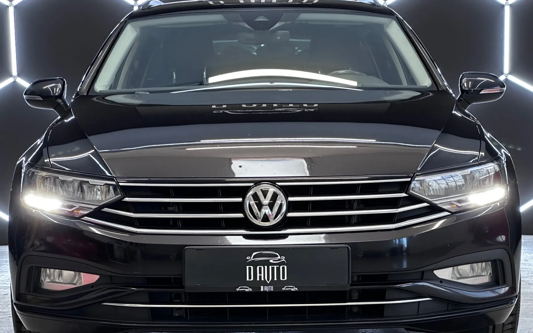 Zunanja slika - VW Passat Variant - 2.0 TDI  DSG+KAMERA+NAVI+KLJUKA+ACC+F1... - 2