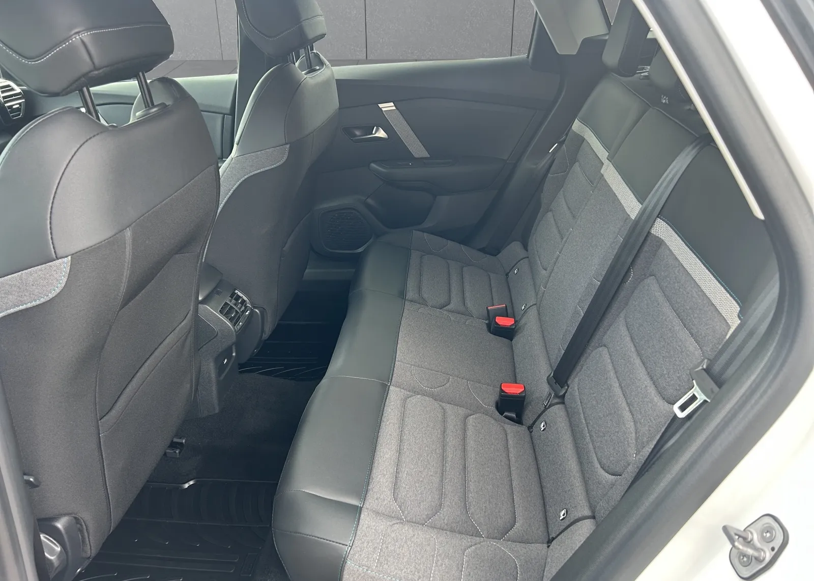Zunanja slika - Citroën C4 - 1,2 PureTech 130 Feel - 7