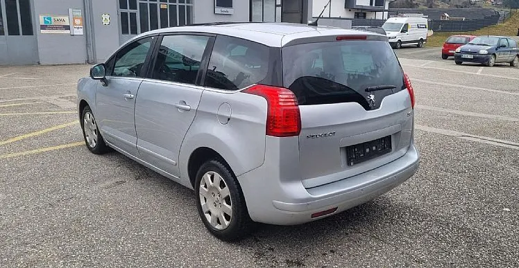Zunanja slika - Peugeot 5008 - 1.6 HDI - 5