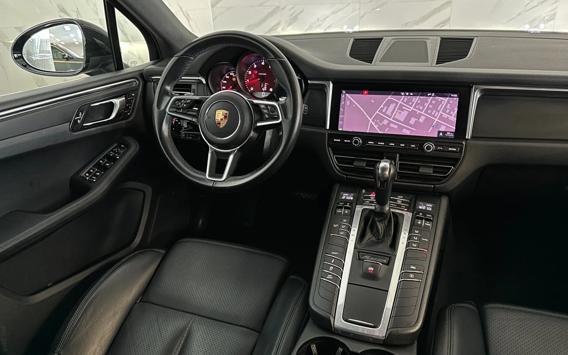 Notranja slika - Porsche Macan - Slovensko vozilo... - 11