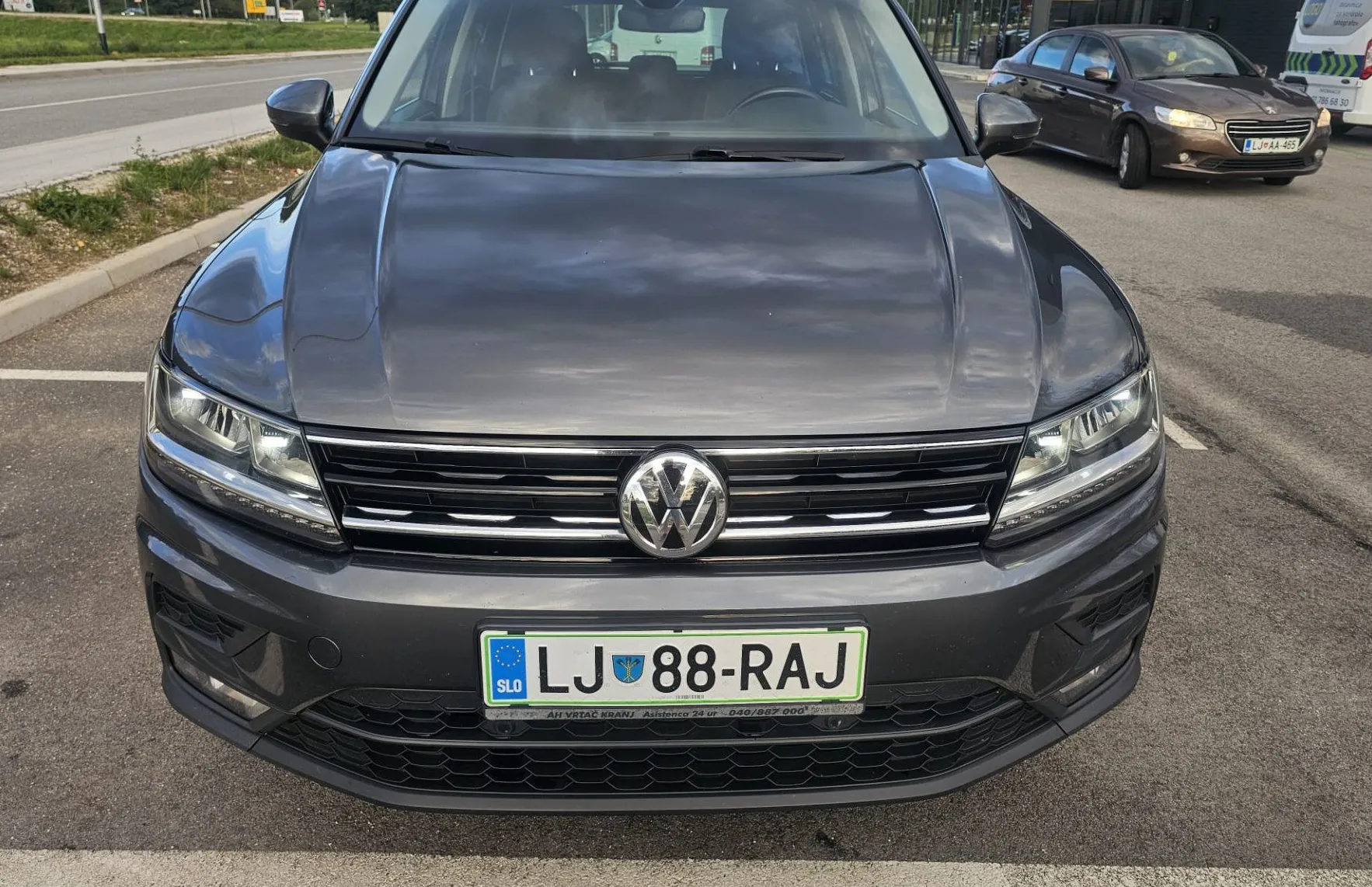 Zunanja slika - Volkswagen Tiguan - 2.0 TDI BMT Comfort Edition | SLO poreklo | 1 lastnica - 2