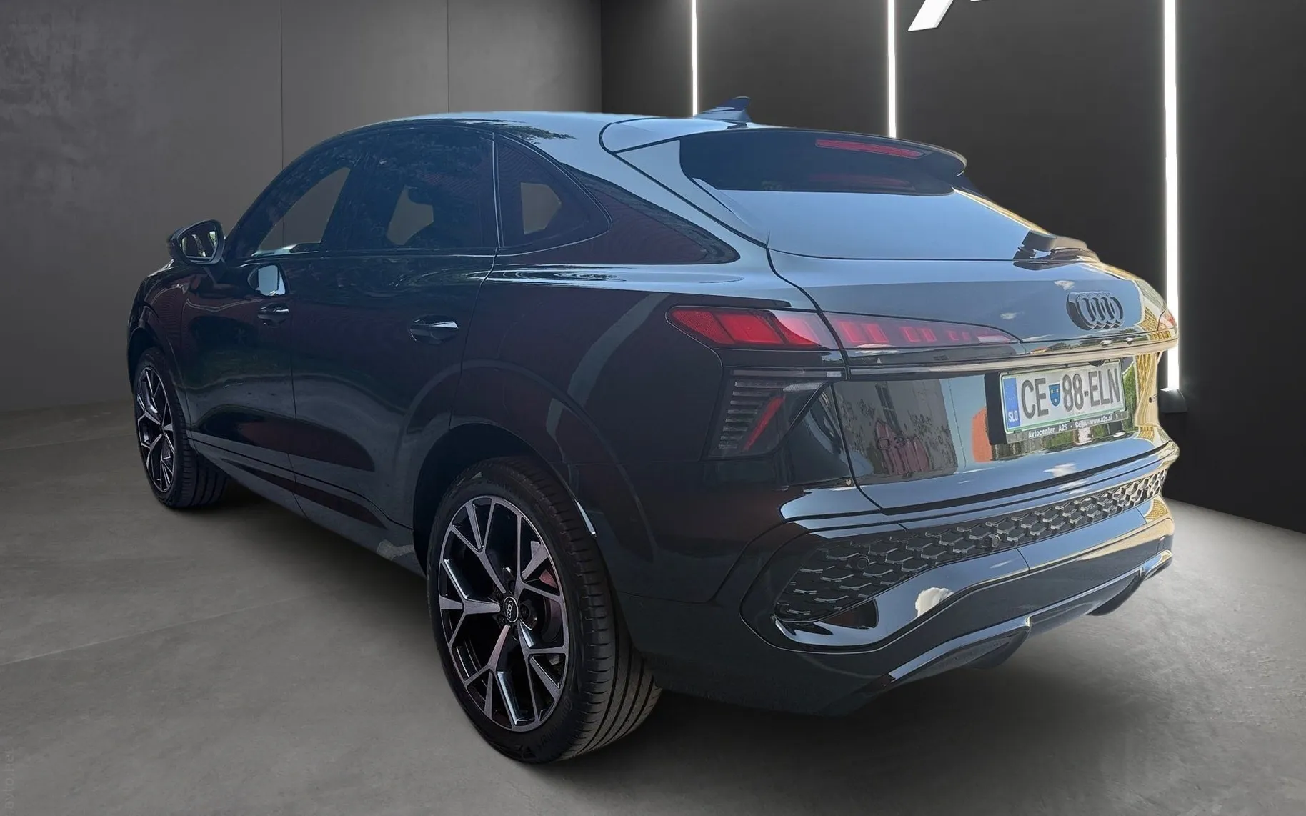 Zunanja slika - Audi Q3 Sportback - TFSI quattro S tronic 204KM - 4