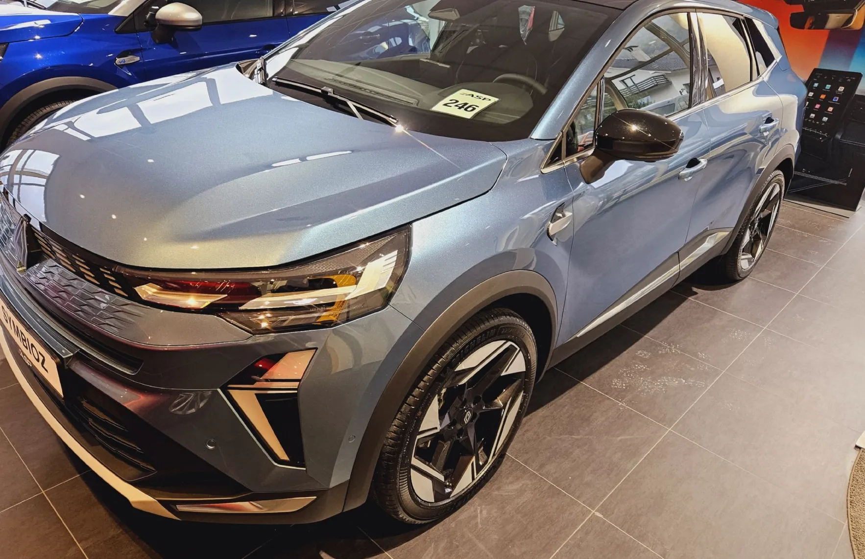 Zunanja slika - Renault Symbioz - E-Tech HYBRID 145 Iconic - 12