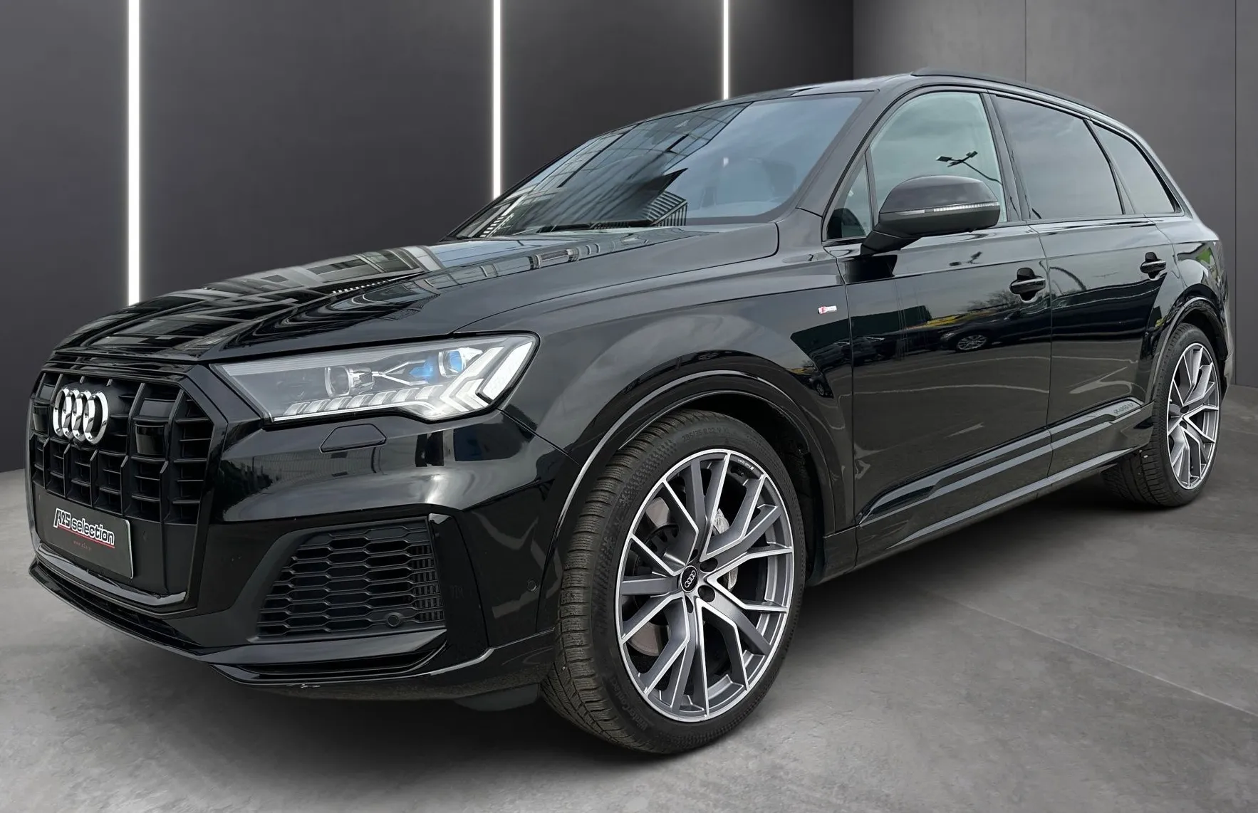 Zunanja slika - Audi Q7 - 55 tfsi S-tronic S-line Slovensko vozilo-1.Lastnik - 1