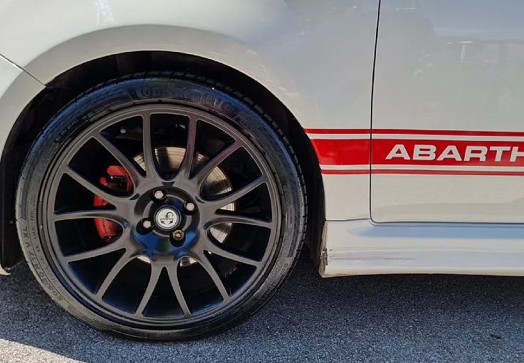Zunanja slika - Abarth - - 500 Abarth 1.4 - 4