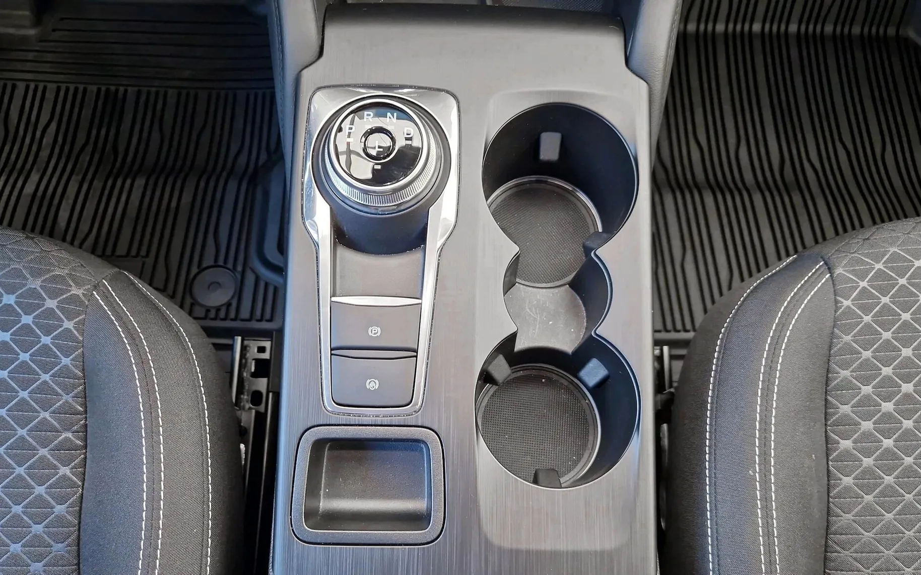 Zunanja slika - Ford Kuga - 2.5 Duratec FHEV Titanium CVT-SLO-LED-NAVI-KAMERA - 10