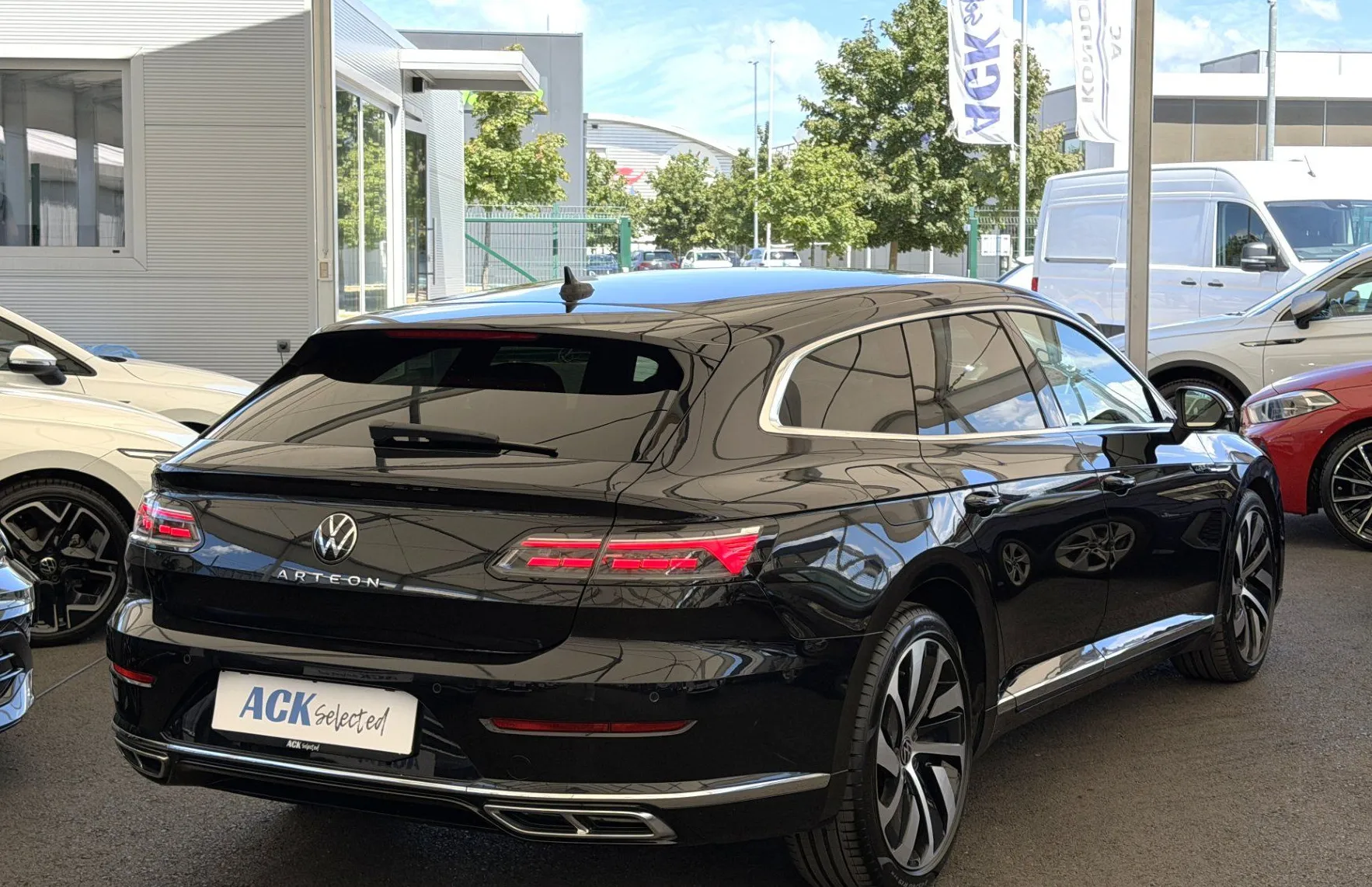 Zunanja slika - Volkswagen Arteon - Shooting Brake R-LINE 2.0TDI DSG EASY OPEN-KAMERA-NAVI-VIR - 4