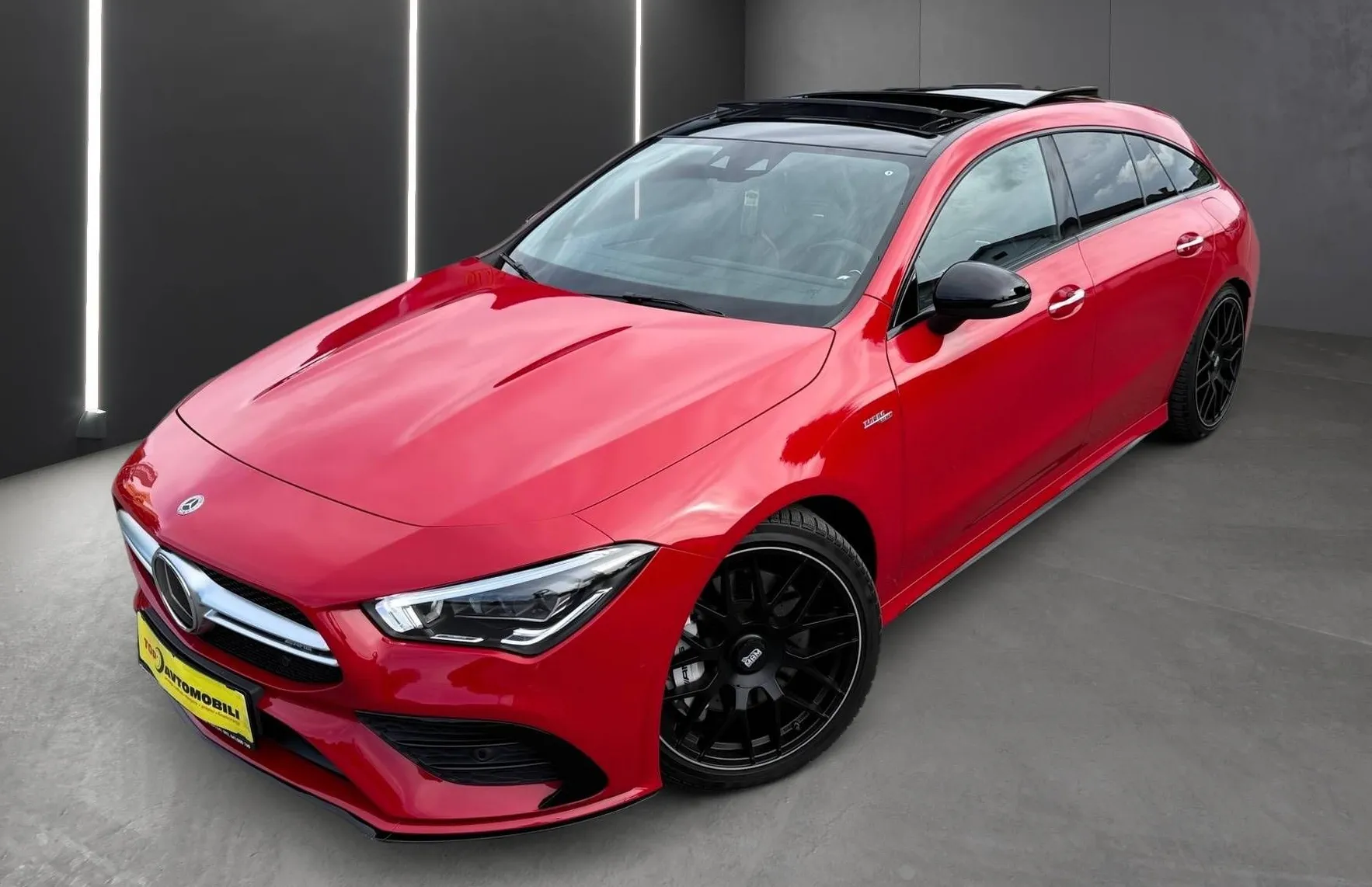Zunanja slika - Mercedes-Benz CLA-Razred - CLA Shooting Brake AMG CLA 35 4MATIC FUL LED ACC NAVI KAMERA PANO - 2