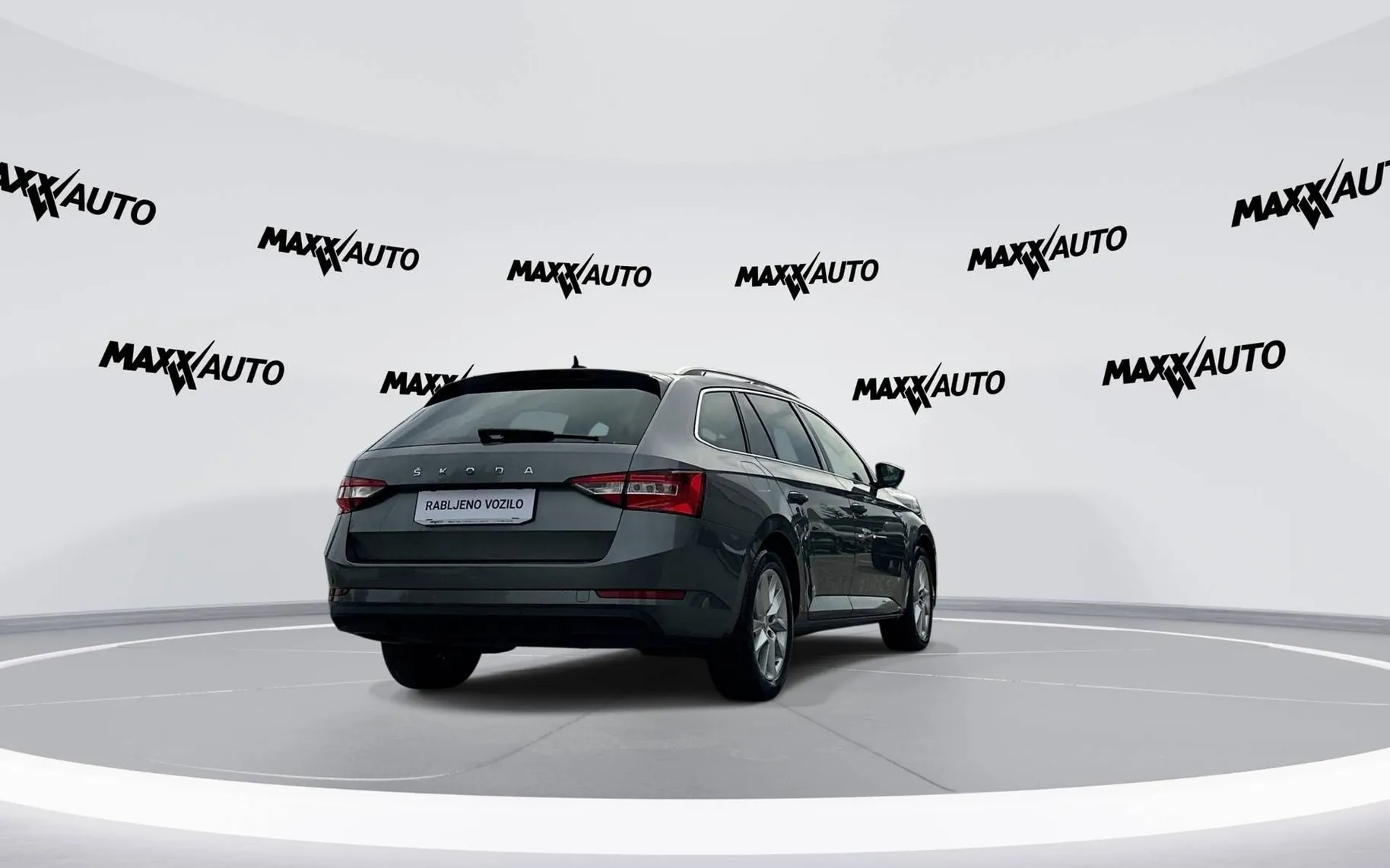 Zunanja slika - Škoda Superb - 2.0 TDI EXECUTIVE DSG - 5