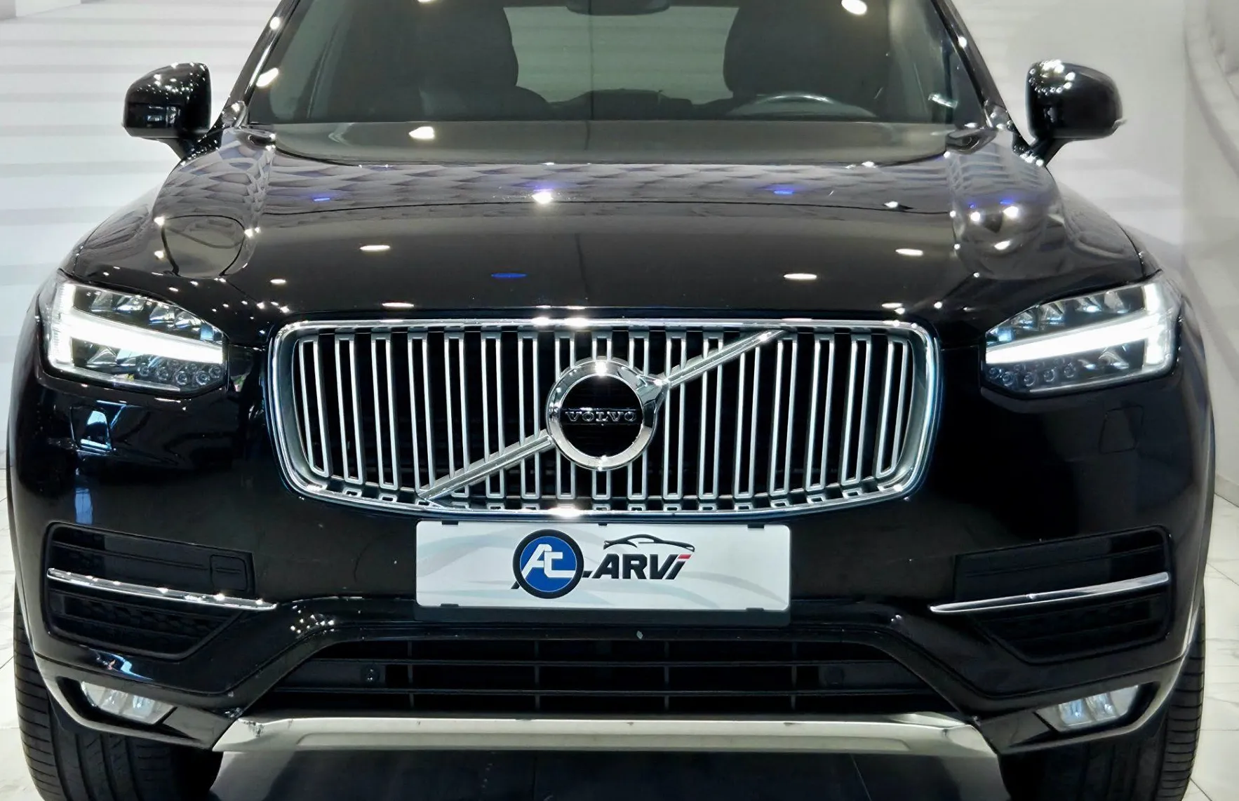 Zunanja slika - Volvo XC90 - D5 AWD Inscription -AVTOPILOT-KEYLESS-KAM360-KLJUK - 2
